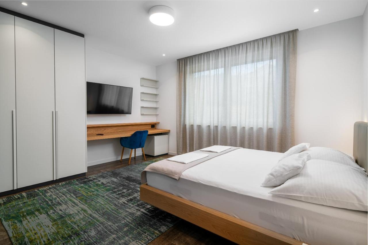 Acadia Beach Villas & Apartments สลาทิเน ภายนอก รูปภาพ