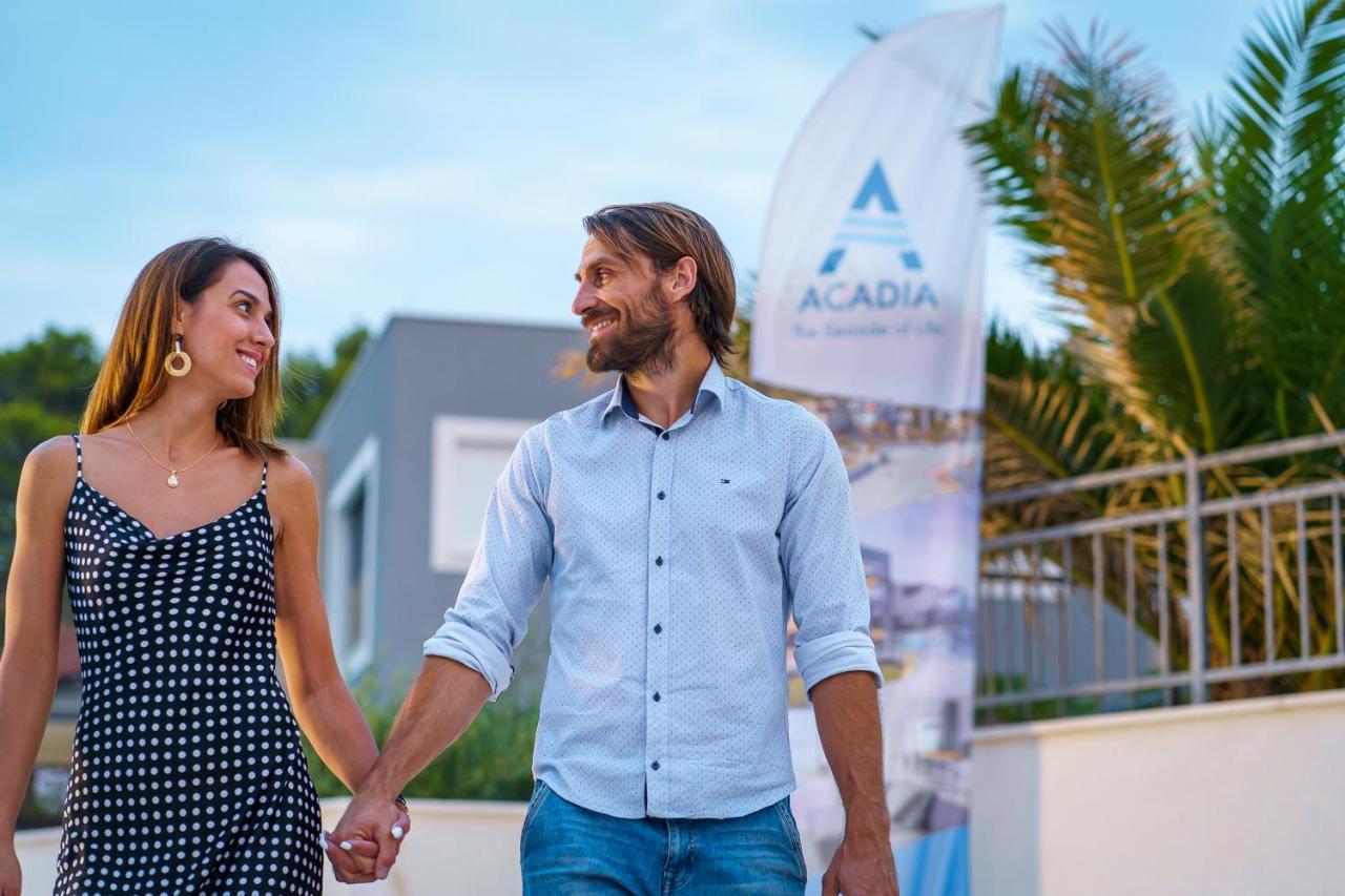 Acadia Beach Villas & Apartments สลาทิเน ภายนอก รูปภาพ
