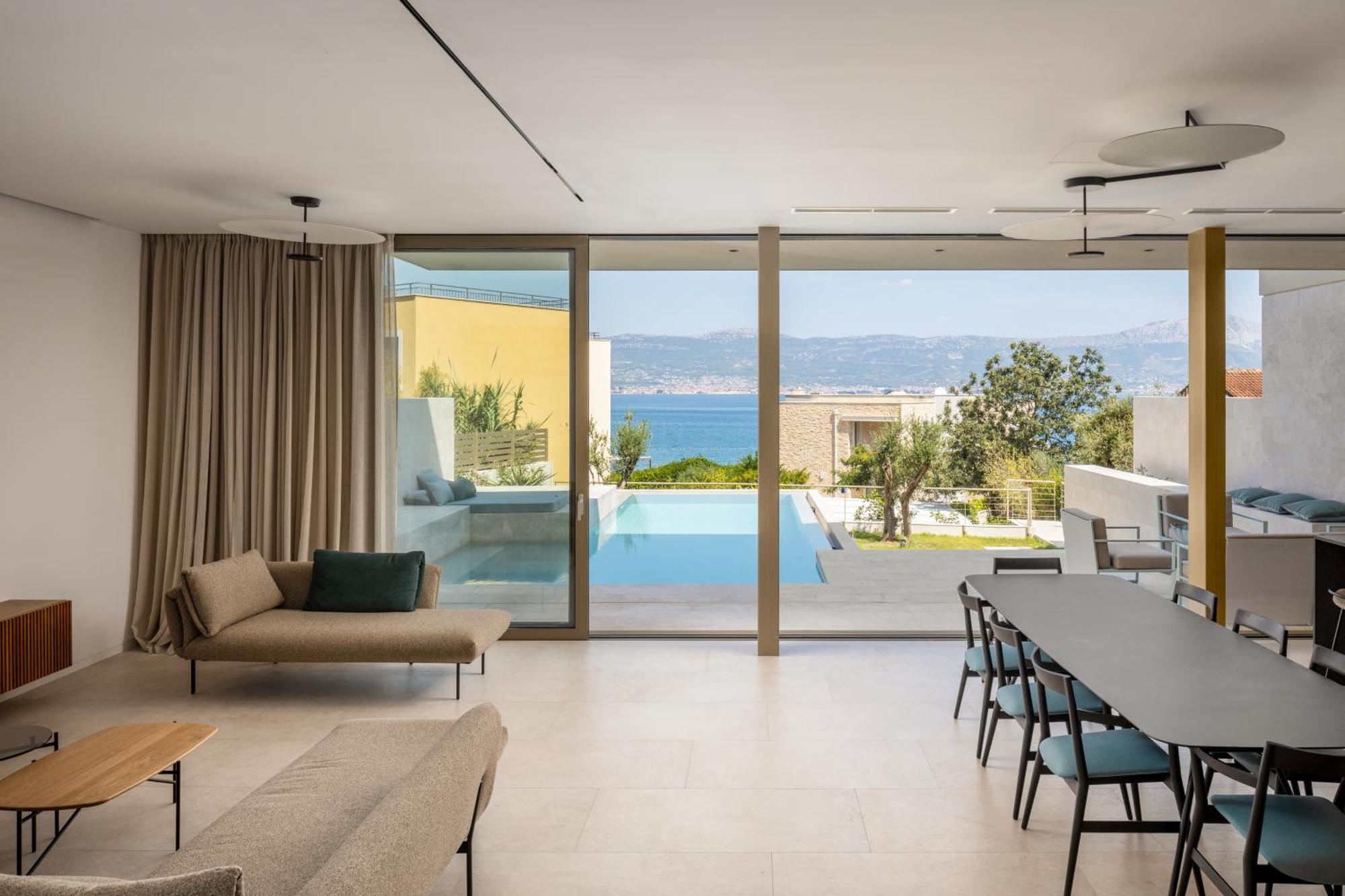 Acadia Beach Villas & Apartments สลาทิเน ภายนอก รูปภาพ