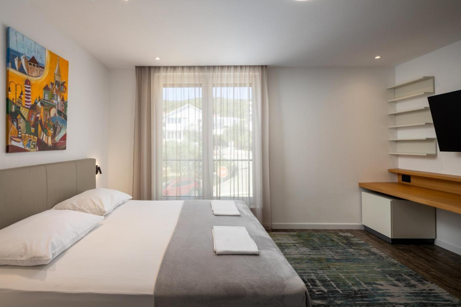 Acadia Beach Villas & Apartments สลาทิเน ภายนอก รูปภาพ